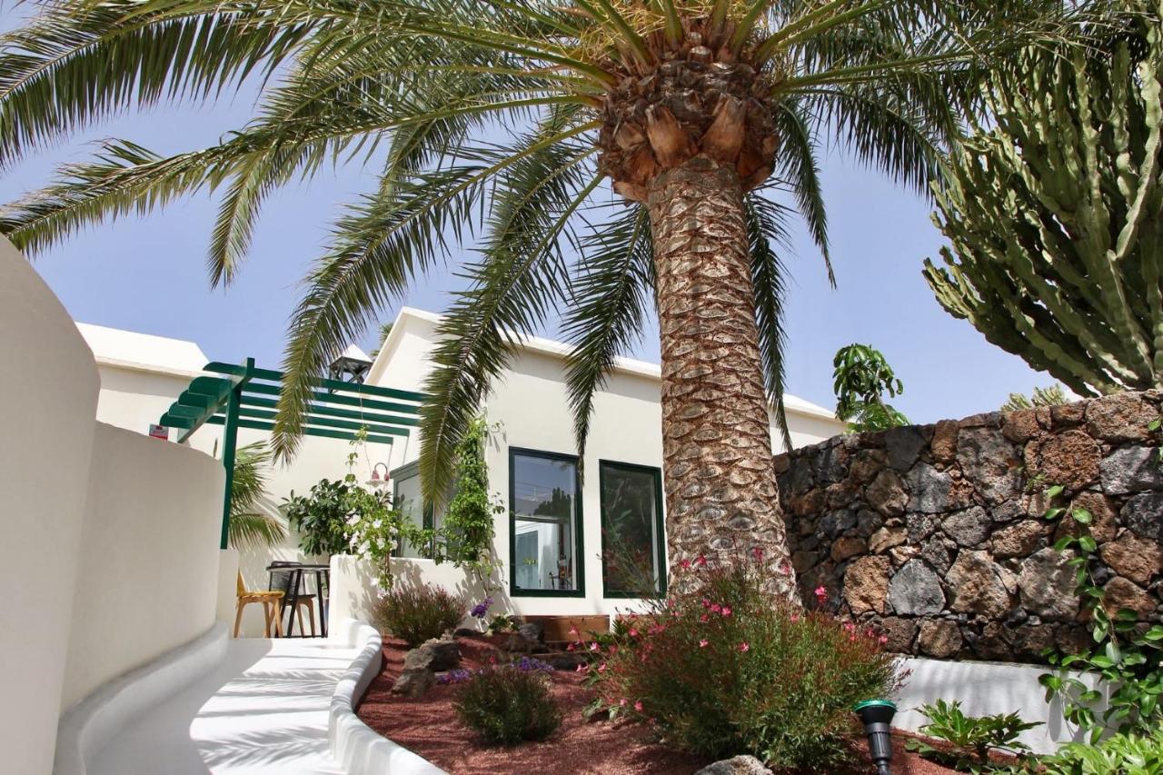 Unique, Stylish & Calm El Estanque By The Sea, Adults Only Villa Costa Teguise Kültér fotó